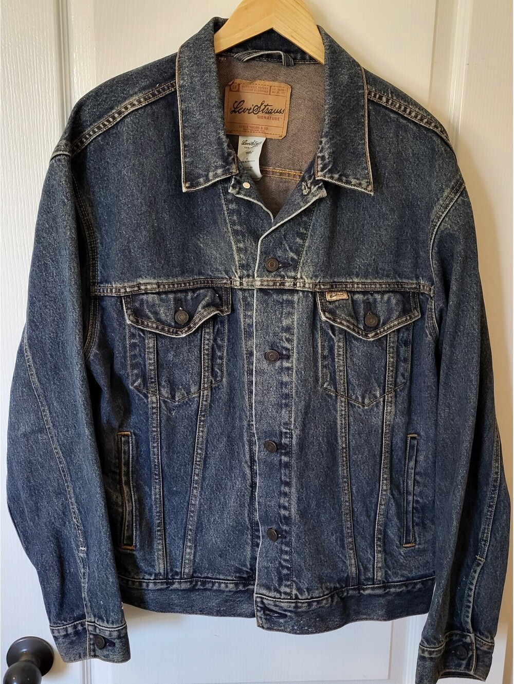 LEVI STRAUSS Signature Jean Jacket Unisex Sz L Blue Denim Trucker Distressed